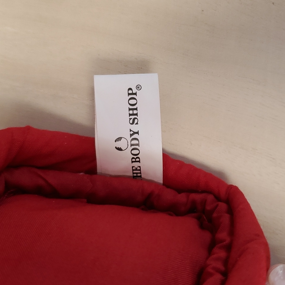 FINAL MARKDOWN-Body Shop Makeup Bag - Picture 5 of 10